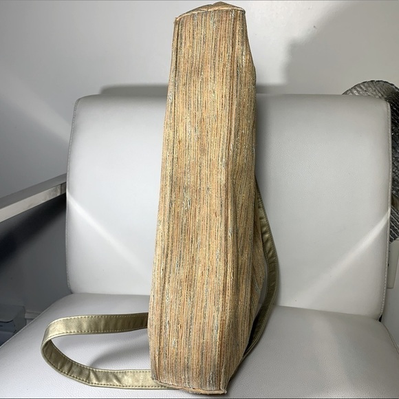 Cabrelli Vintage Tapestry Style Hand Bag Earth Tone Golden Wooden Handle ZipTote - Picture 3 of 10